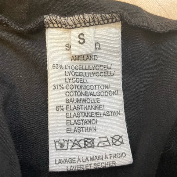 Sessun Black Puff Sleeve Top - Picture 6 of 7